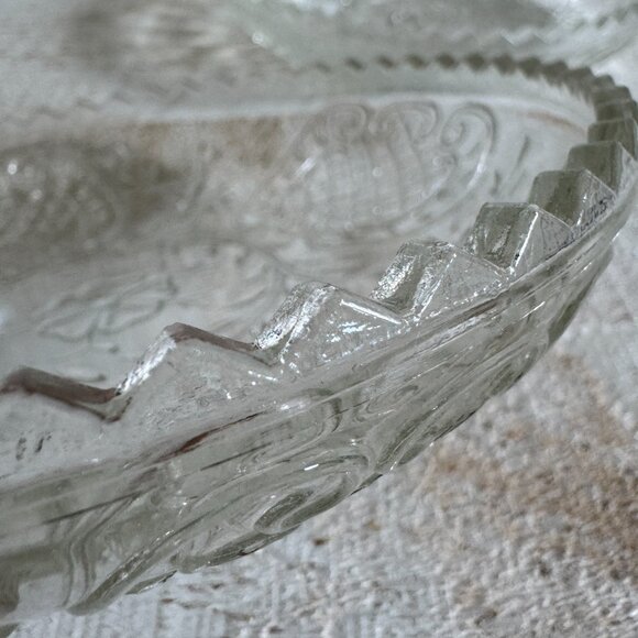 Vintage Clear Glass Round Lidded Candy Dish - Picture 7 of 11